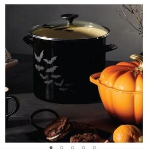 Le Creuset Bat Stockpot-Limited Edition NWT